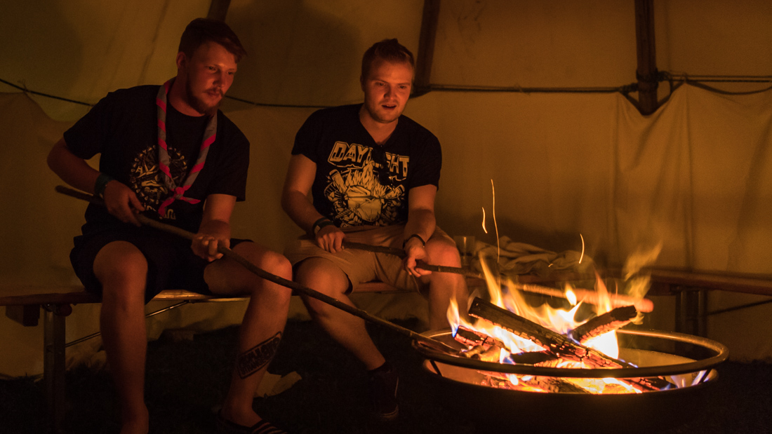 SLIDER_1100x619_Lagerfeuer_160826_CHH4627_PROV